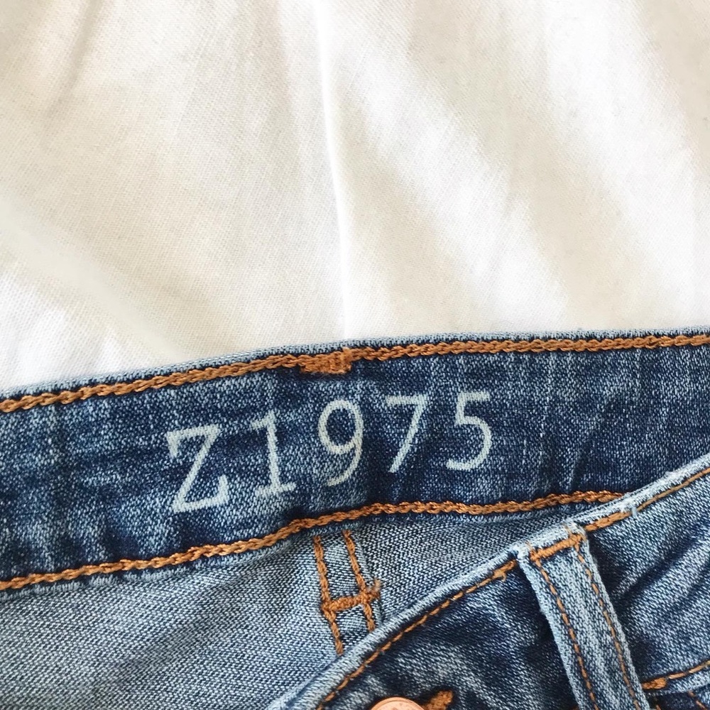 Zara distressed medium wash skinny jeans  Size 2 - Picture 8 of 9